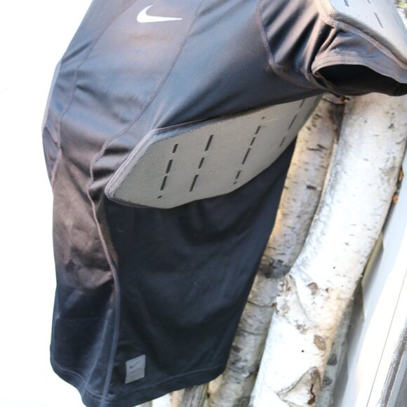 Nike Pro Hyperstrong Black Grey Football Compression Shirt w Pads Sz MEDIUM - Picture 3 of 12